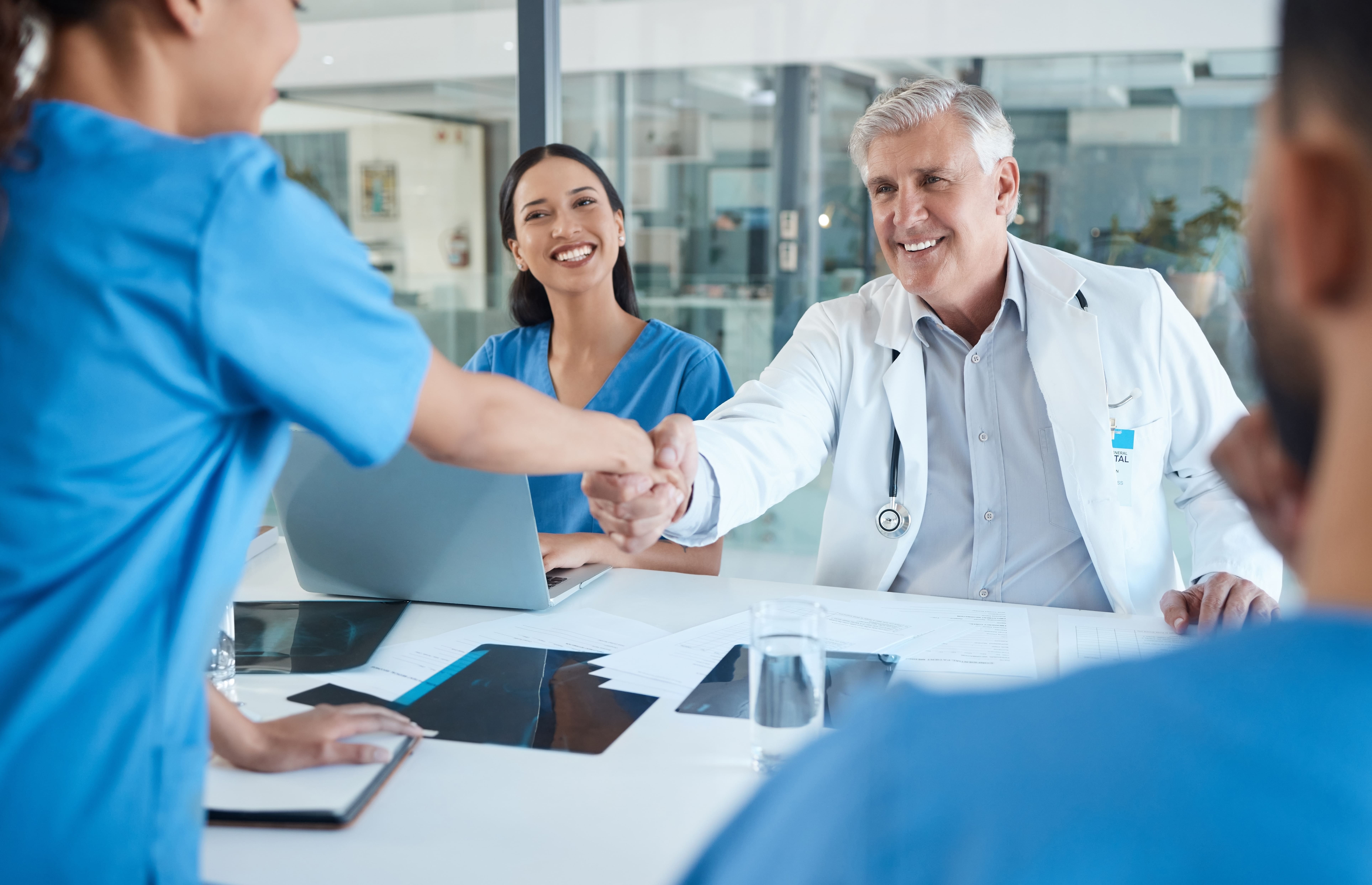 Top healthcare hiring trends of 2023 physicians need to know